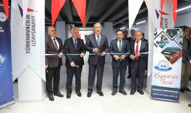 ERÜ'de TUSAŞ Uzay Bilimleri ve Uydu Teknolojileri Laboratuvarı'nın açılışı gerçekleştirildi