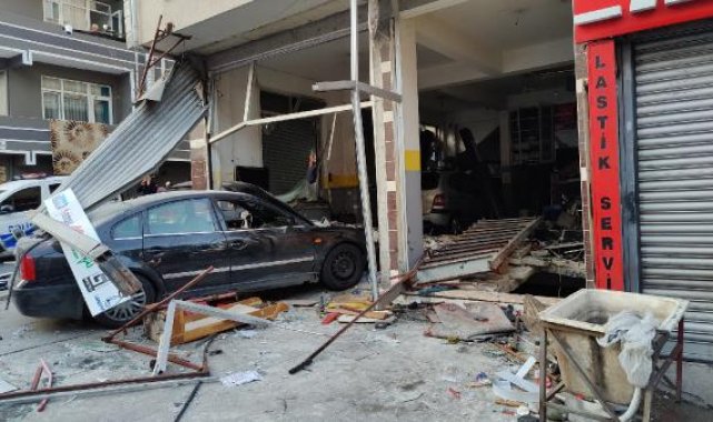 Esenler'de otomobil tamirhanesinde patlama