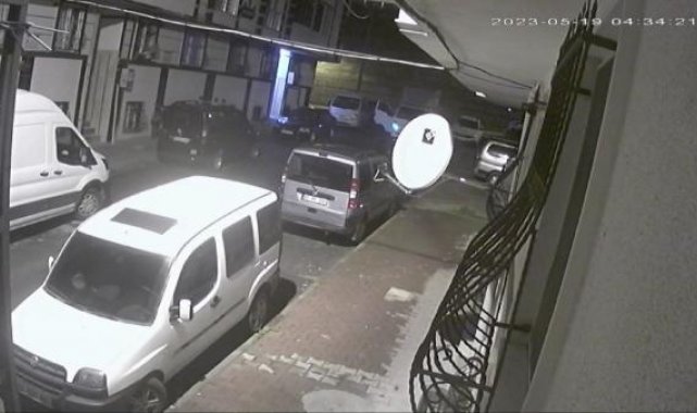 Esenyurt'ta kamyonet hırsızlığı kamerada; 'Aynı gece 3 kamyonet çalındı' iddiası