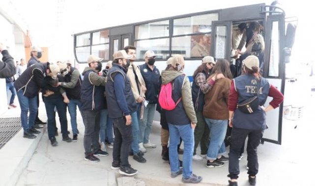 Eskişehir'deki terör operasyonunda 3'ü milletvekili adayı 10 şüpheli adliyede