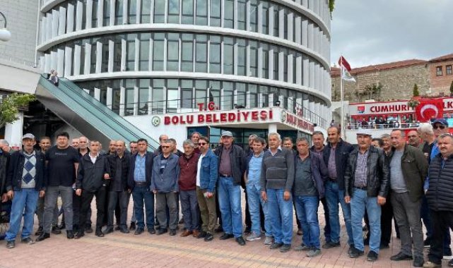 EYT tazminatlarını alamayan işçilerden Bolu Belediyesi önünde eylem