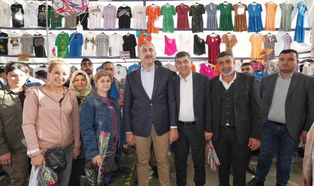 Fadıloğlu İle Gül, pazarcı esnafın sorunlarını dinledi