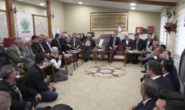 Fatih Erbakan Siirtlilerle bir araya geldi