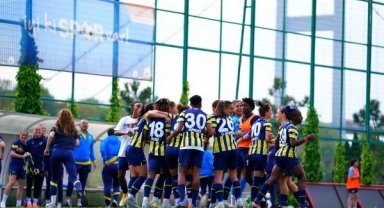 Fenerbahçe Petrol Ofisi Kadın Futbol Takımı, çeyrek final ilk maçında galip