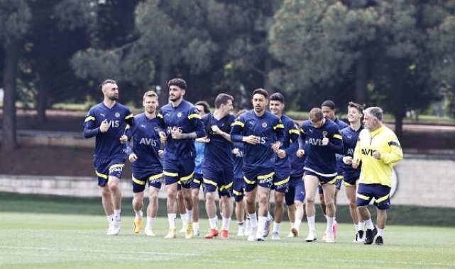Fenerbahçe, Sivasspor mesaisine devam etti