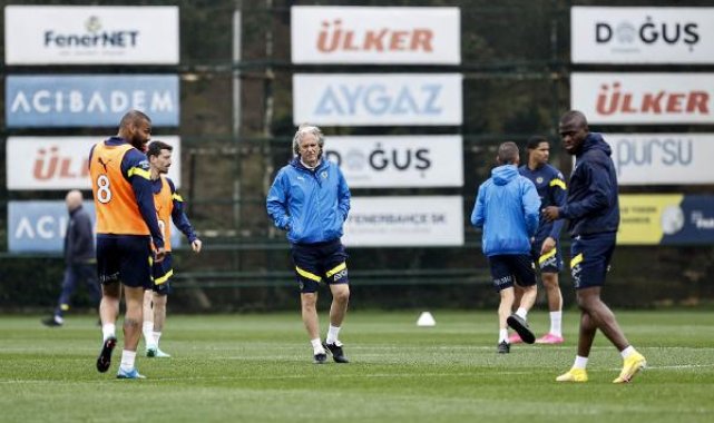Fenerbahçe'de önce salon, sonra saha çalışması
