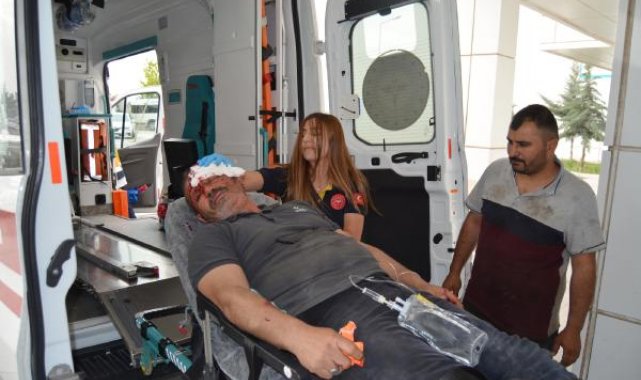 Fırtınada başına cam düşen lastikçi yaralandı