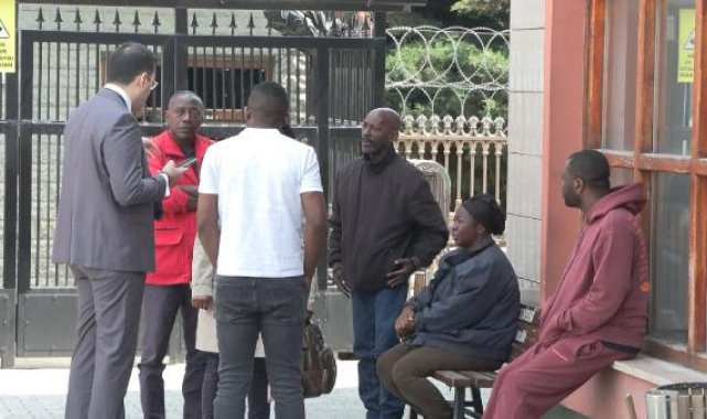 Gabonlu Dina'nın ailesi teşhis için Adli Tıp'a geldi; İkinci otopsi talebi