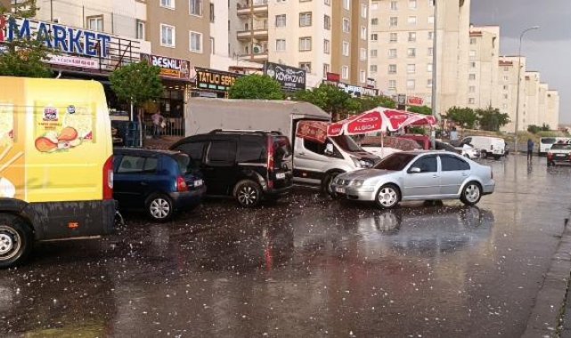 Gaziantep'te dolu ve sağanak etkili oldu
