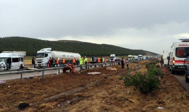 Gaziantep'te zincirleme kaza: 2 ölü, 20 yaralı