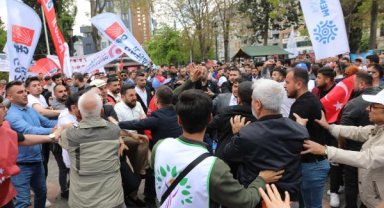Gaziantep'teki kutlamalarda Memleket Partililer ile CHP'liler arasında kavga