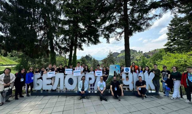 Gediz Atatürk Ortaokulu Bulgaristan'dan döndü