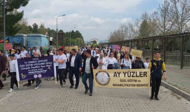 Gediz'de engelsiz çocuklar doyasıya eğlendi