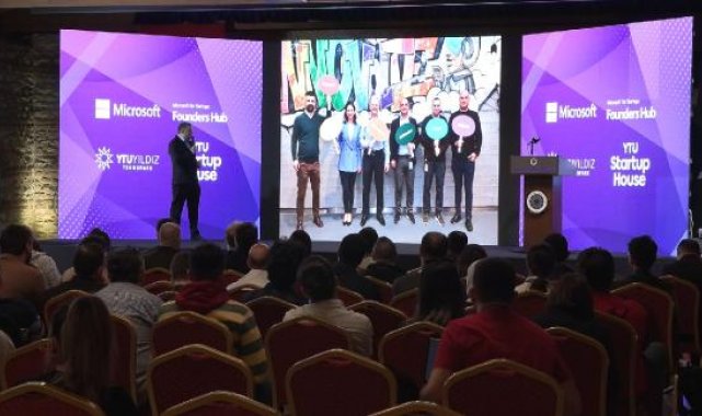 Genç girişimciler Microsoft'un yenilikleriyle tanıştı