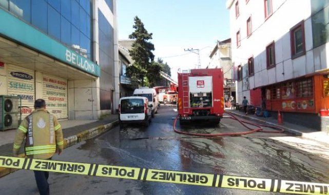 Geniş haber Sultanbeyli'de 4 katlı apartmanın çatısı alev alev yandı