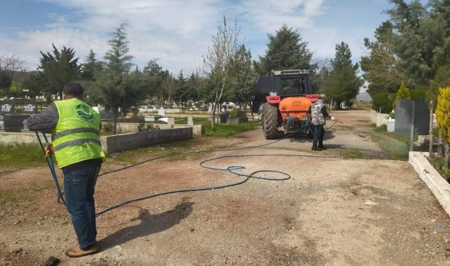 Gölbaşı'nda ilaçlama çalışmaları devam ediyor