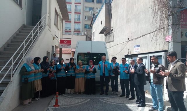 Gönüllü ekip deprem bölgesine gitti