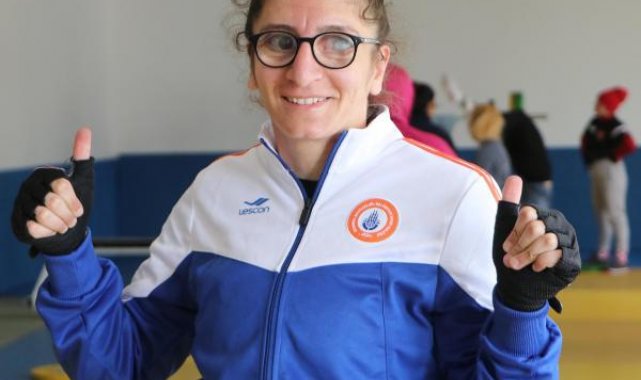 Görme engelli milli judocu Esmer, spordan kazandığı parayla 5 kardeşini okutuyor