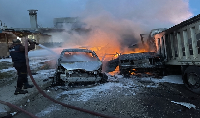GÜNCELLEME - Hatay'da tır ile çarpışan kamyon 11 araca çarparak durabildi
