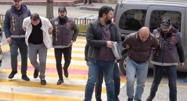 Gürcistan'dan gelip, Erzurum'da kuyumcu soydular