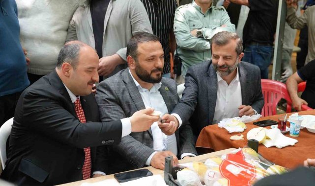 Gürsu armudu Bakan Varank'tan tam not aldı
