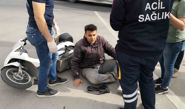 Hafif ticari araç elektrikli motosiklete çarptı: 1 yaralı