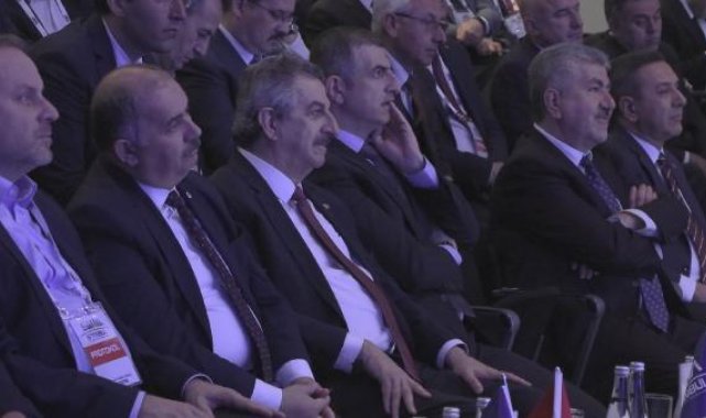 Haluk Bayraktar: Ülkemizden alaylar ile karşılaşırken, dünyada ise bunun tam tersi bir durum yaşandı