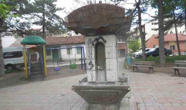 Hayırsever vatandaşın 18 yıl önce yaptırdığı çeşme atıl hale geldi