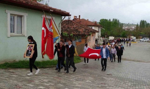 Hisarcık'ta Gençlik Haftası yürüyüşü