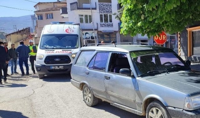 İki aracın karıştığı kazada 1 kişi yaralandı