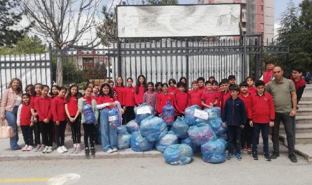 İlkokul öğrencileri engelliler için 900 bin mavi kapak topladı