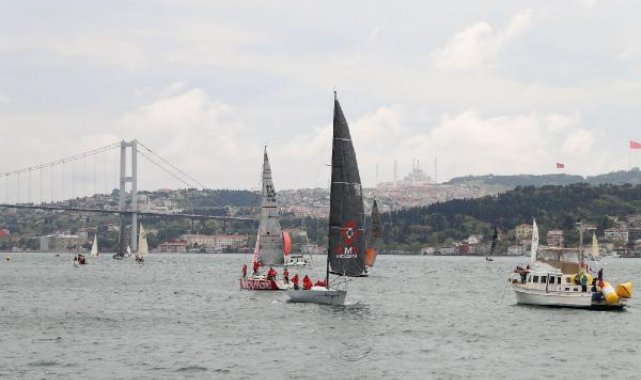 İstanbul Boğazı'nda BAU Bosphorus Sailing Cup heyecanı