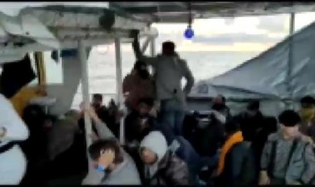 İstanbul'da kaçak göçmen operasyonu: Tekneleri batmak üzereyken kurtarıldılar