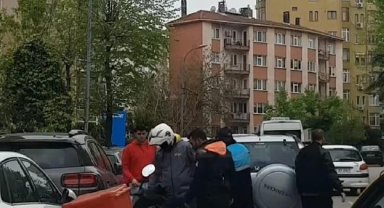 Kadıköy'de motosiklet sürücüsünün darbedilmesi kamerada