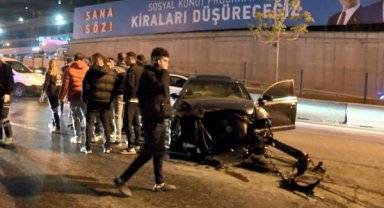 Kadıköy'de zincirleme kaza, 2 yaralı