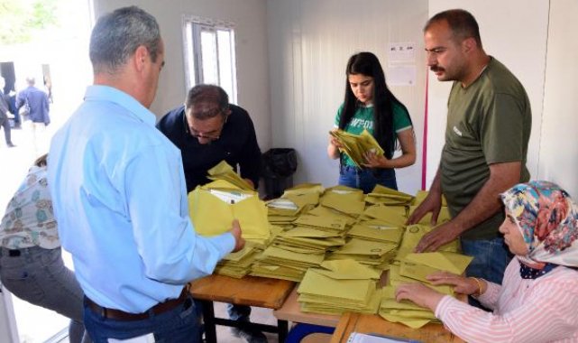 Kahramanmaraş'ta oyların sayımına başlandı