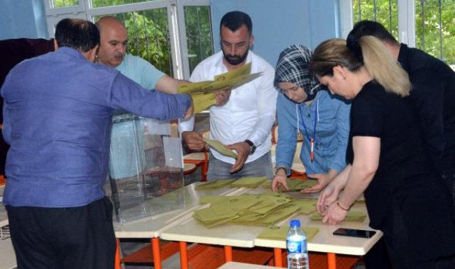 Kahramanmaraş'ta oyların sayımına başlandı