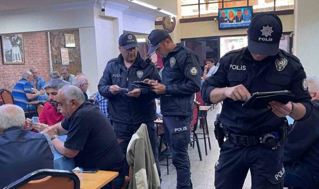 Karabağlar polisinden sıkı denetim