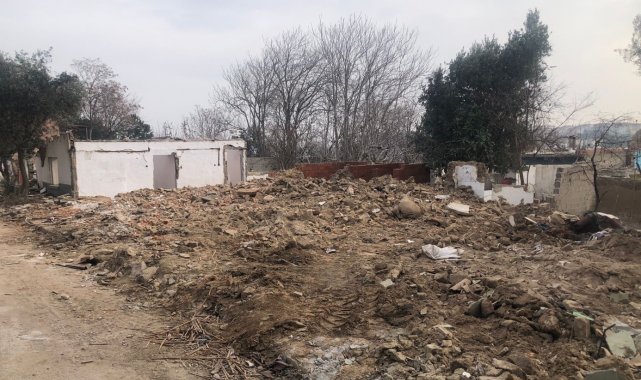 Karacabey'de metruk bina sorunları bir bir çözülüyor