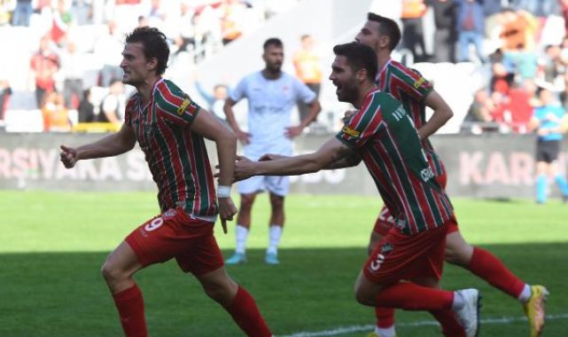 Karşıyaka'da 10 ismin sözleşmesi bitti