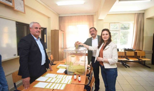 Kastamonu Belediye Başkanı Vidinlioğlu oyunu kullandı