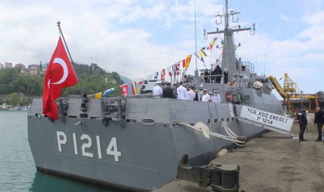 Kastamonu'da ziyarete açılan TCG Karadeniz Ereğli Karakol Gemisi yoğun ilgi gördü