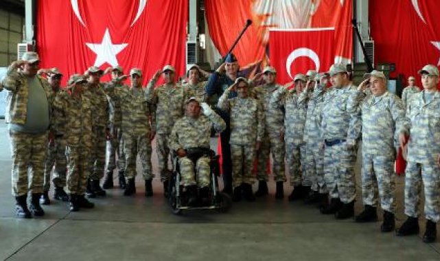 Kayseri'de 22 engelli, 1 günlük temsili askerlik yaptı