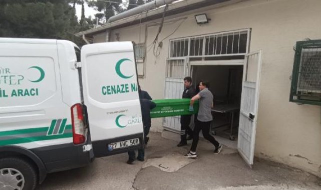 Kazada alev alan otomobildeki çocuk öldü, 9 yaralıdan 3'ünün durumu ağır