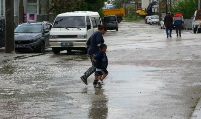 Keşan'da sağanak ve dolu etkili oldu