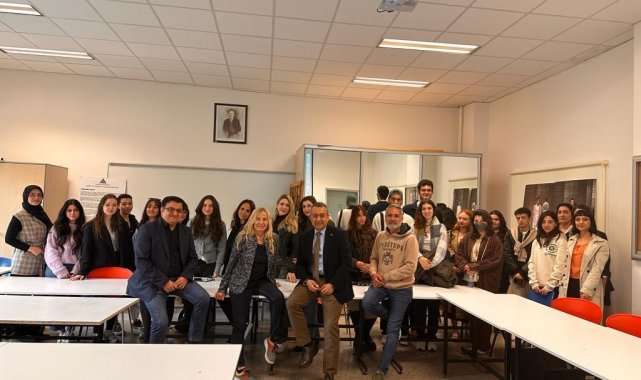 Kileci üniversitelilerle buluştu