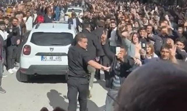 Kılıçdaroğlu'nun seçim otobüsünden vatandaşa küfür