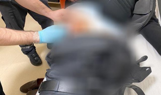 Kızının saçının çekildiği iddiasıyla geldiği okulda müdür yardımcısını vurdu