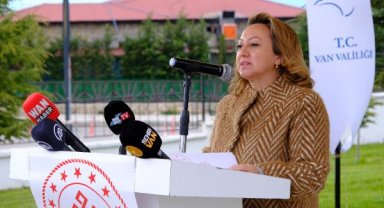 Kültür ve Turizm Bakan Yardımcısı Yavuz, Van'da kütüphane açılışına katıldı