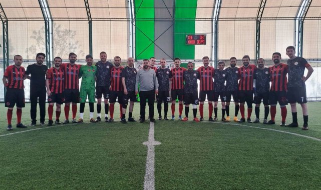 Kütahya sağlık çalışanları geleneksel halı saha turnuvası